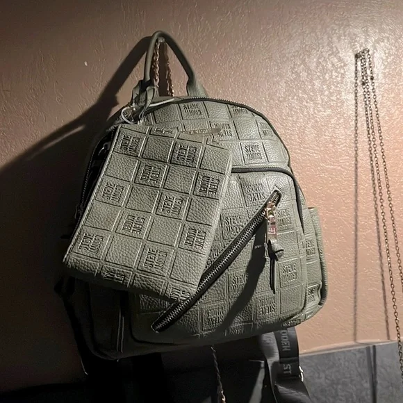 Steve Madden | Bags | Steve Madden Green Leather Backpack  display picture 1